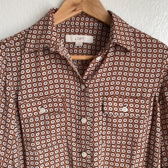 Ann Taylor Loft Long Sleeve Collar Button Up Blouse Geometric Floral Size XXS - Picture 3 of 11